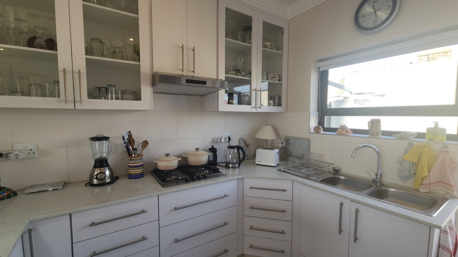 3 Bedroom Property for Sale in Hartenbos Heuwels Western Cape